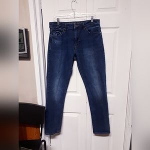 Buy 1 get 1 Free,American Eagle Outfitters 360° Extreme Flex Jeans